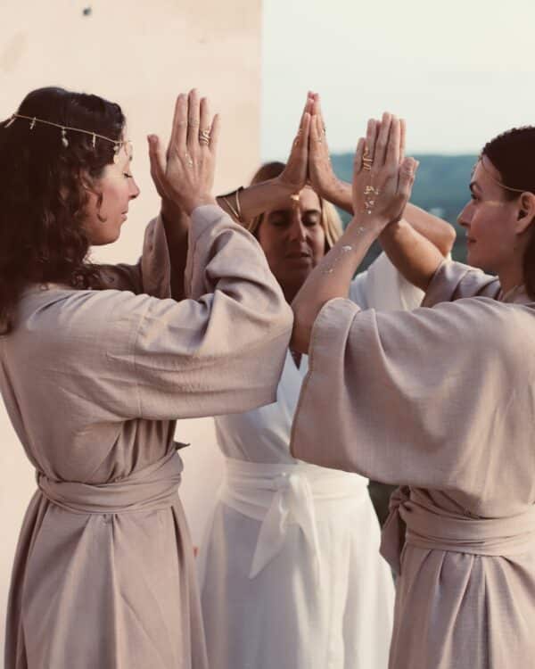 Priestess Kimono - Image 6