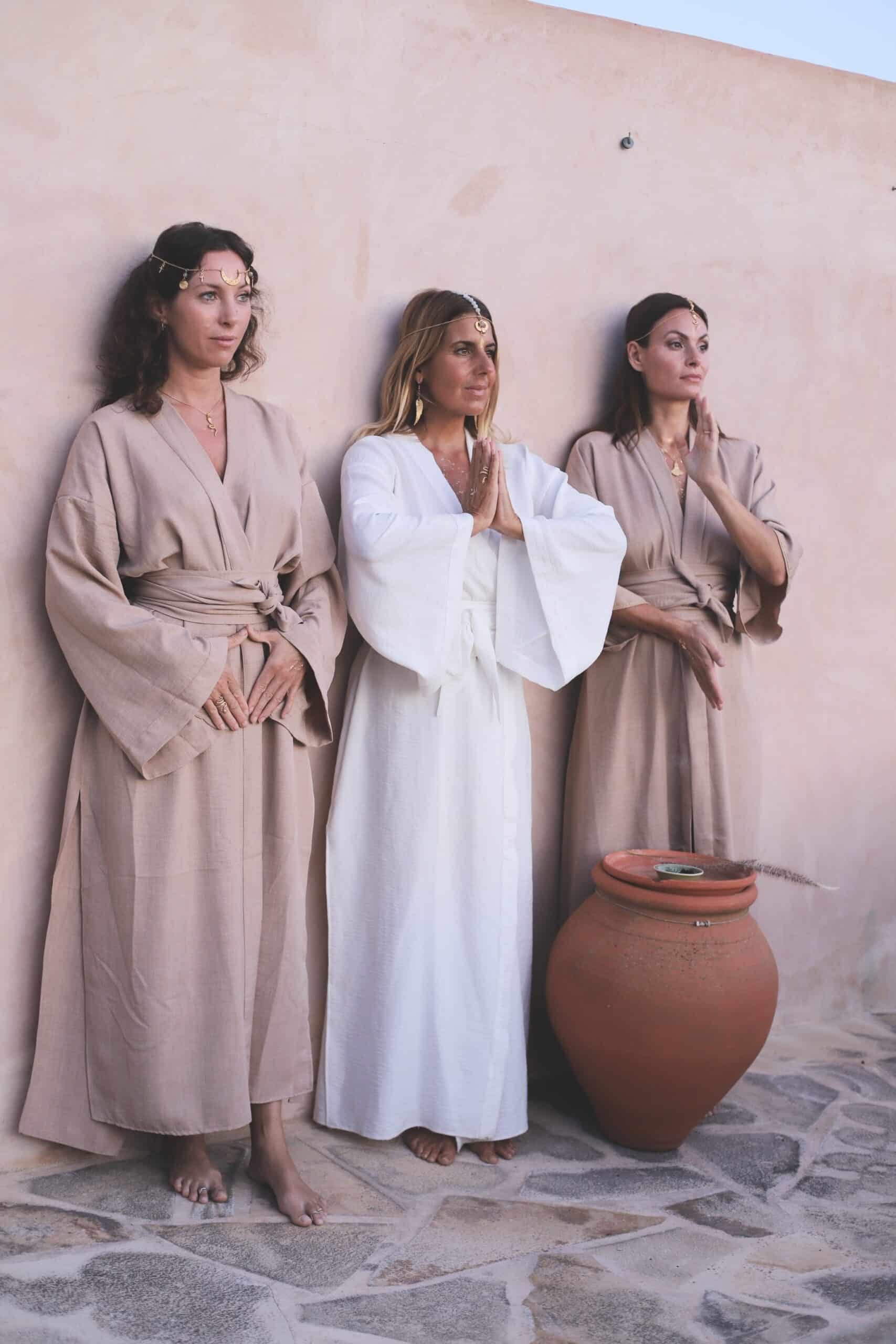 Priestess Kimono - Image 4