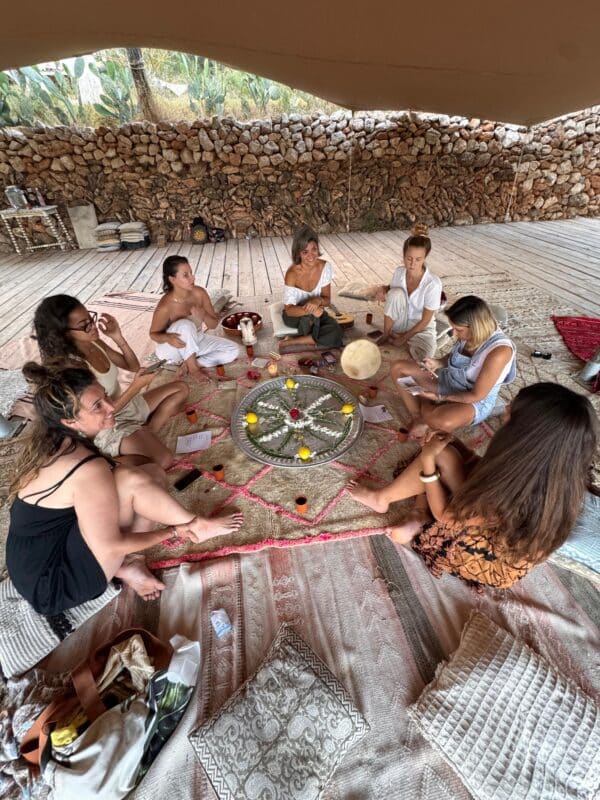 Women sacred circle - Image 2